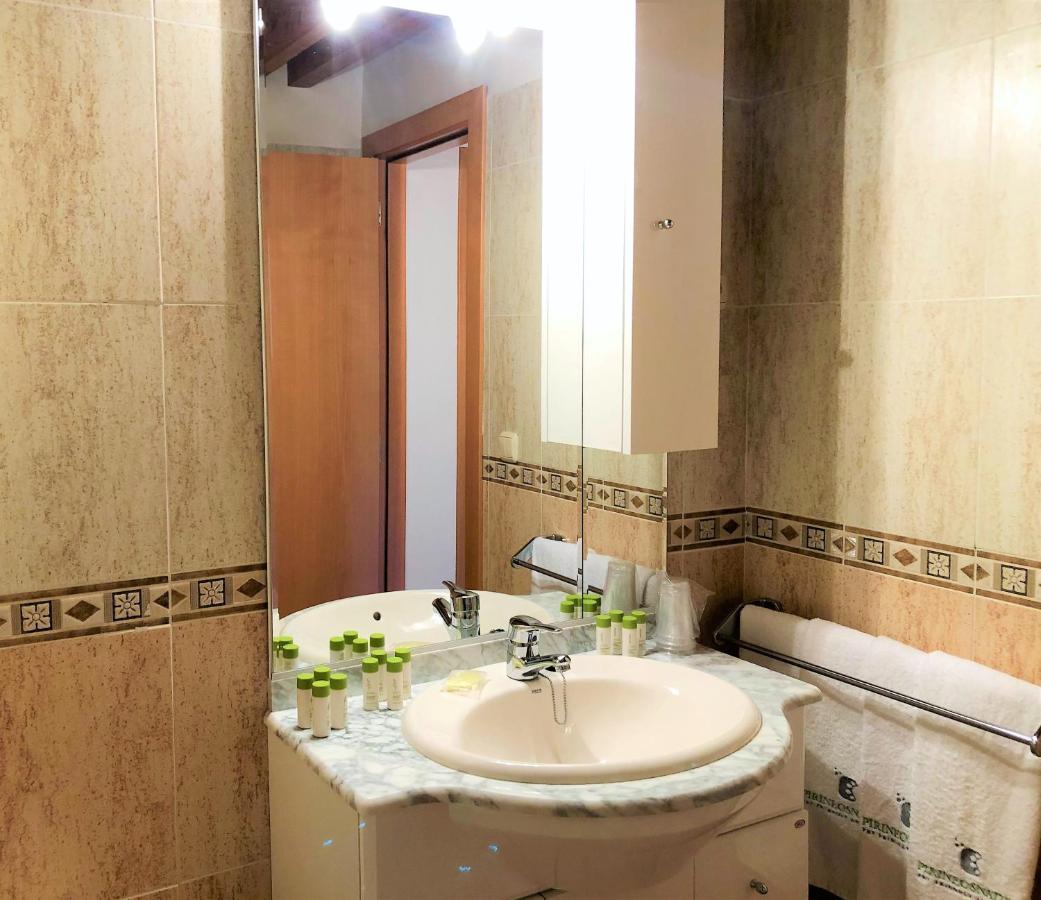 Pirineosnature Apartments סן חואן דה פלאן מראה חיצוני תמונה