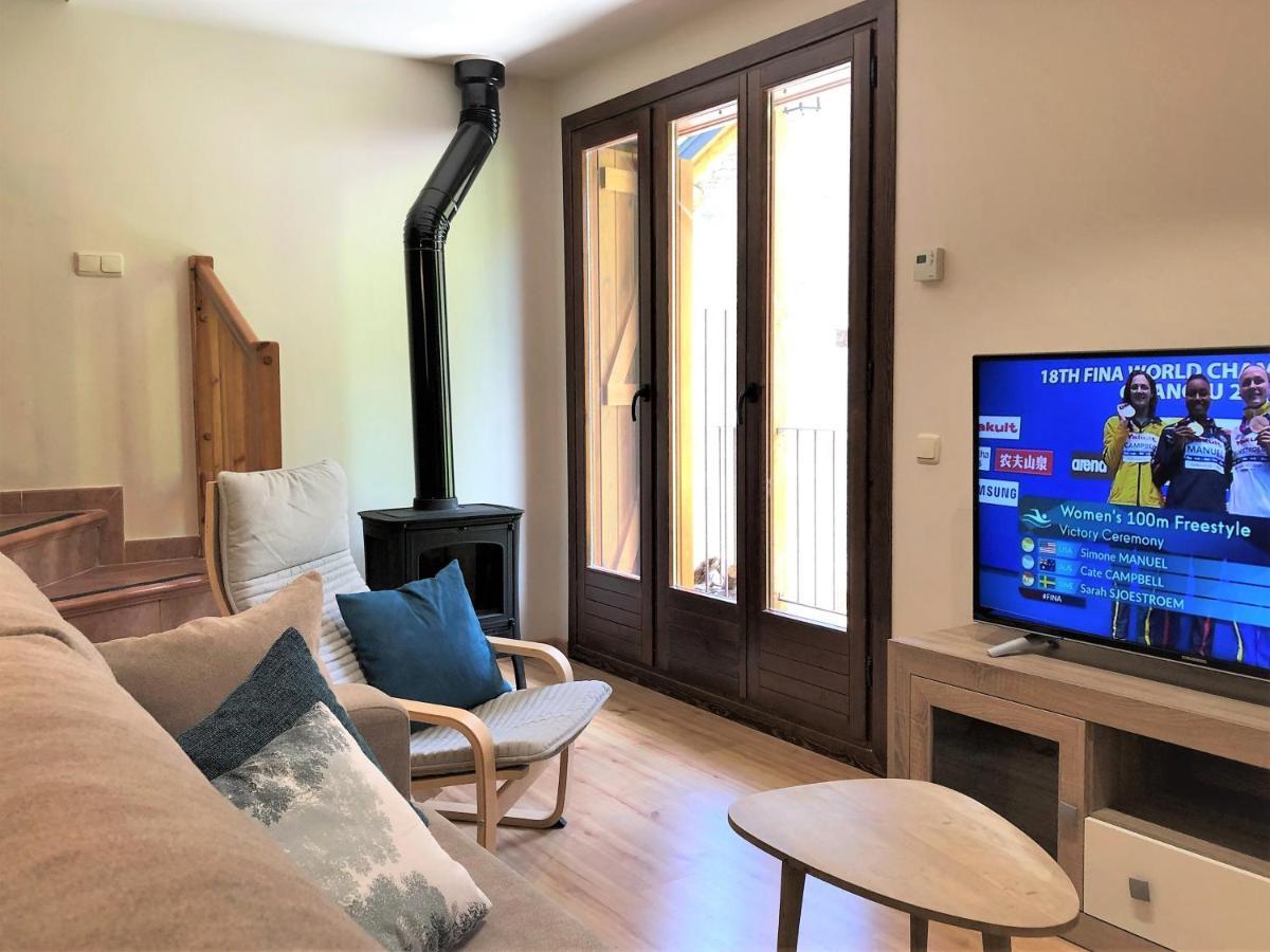 Pirineosnature Apartments סן חואן דה פלאן מראה חיצוני תמונה