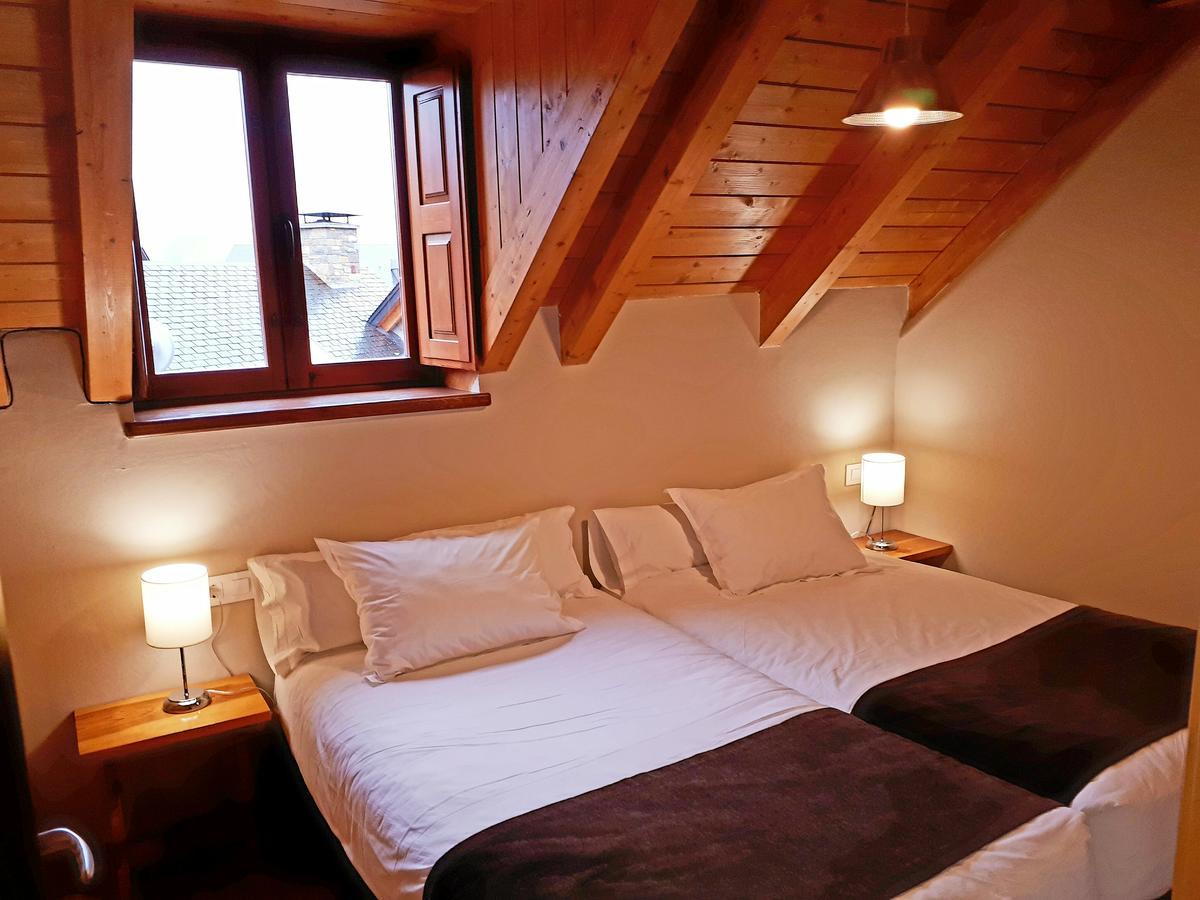 Pirineosnature Apartments סן חואן דה פלאן מראה חיצוני תמונה